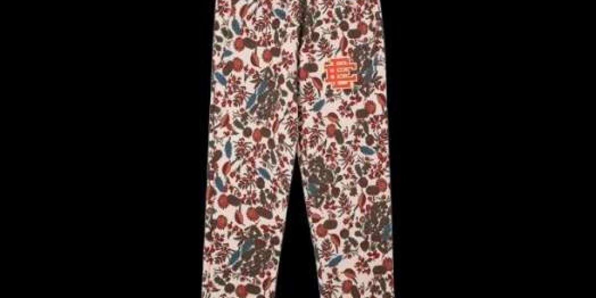 EE Sweatpants as a State of Mind: Embracing Comfort Without Apology