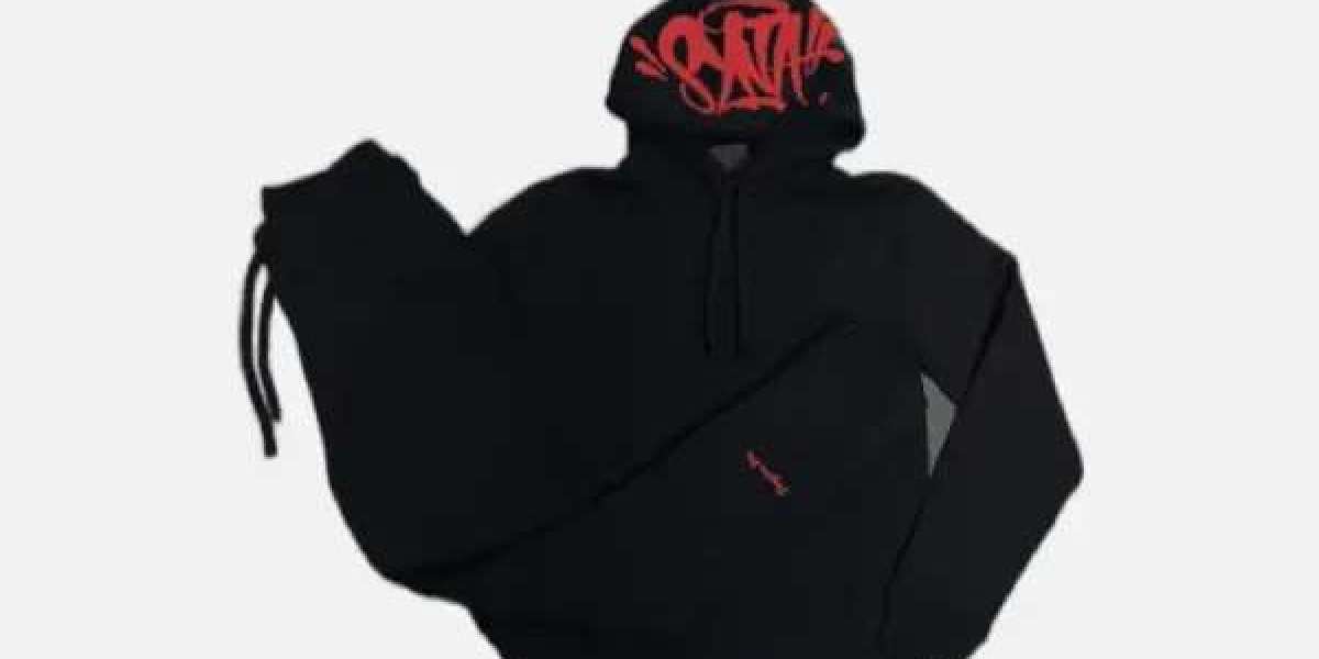 Sudadera Syna World: la prenda estrella de la moda urbana