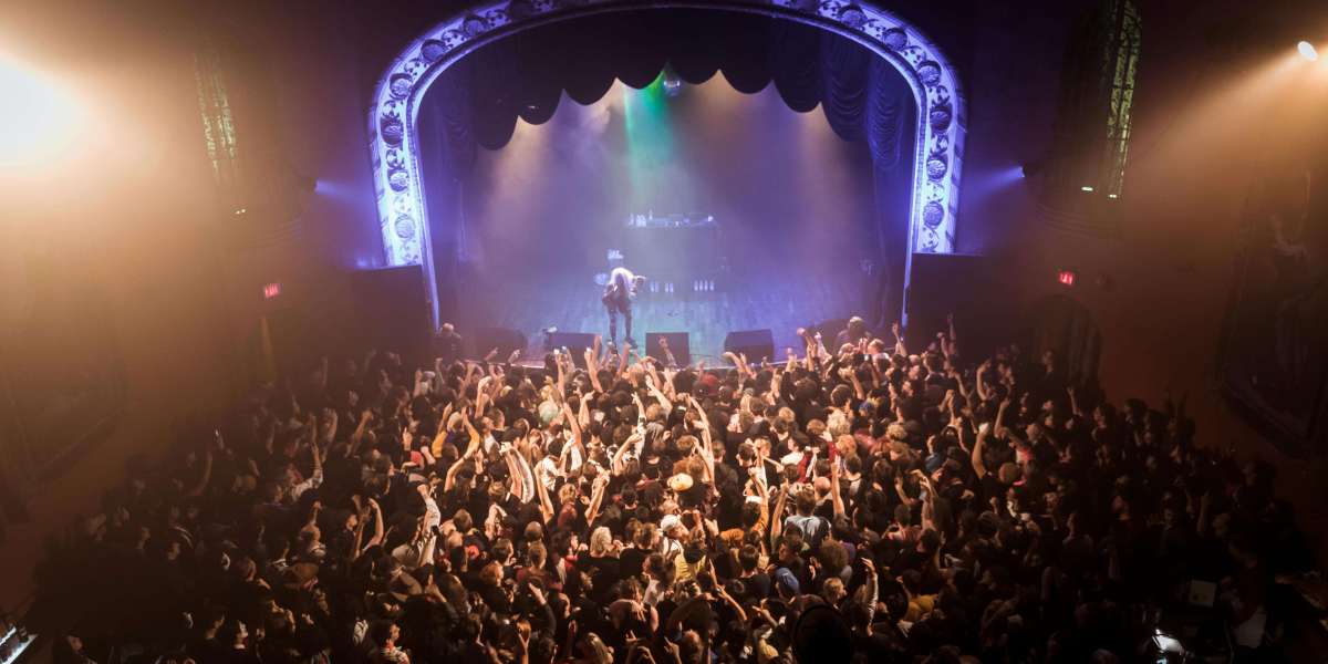 Exploring Nightlife: Music Bars and Live Venues Near Me
